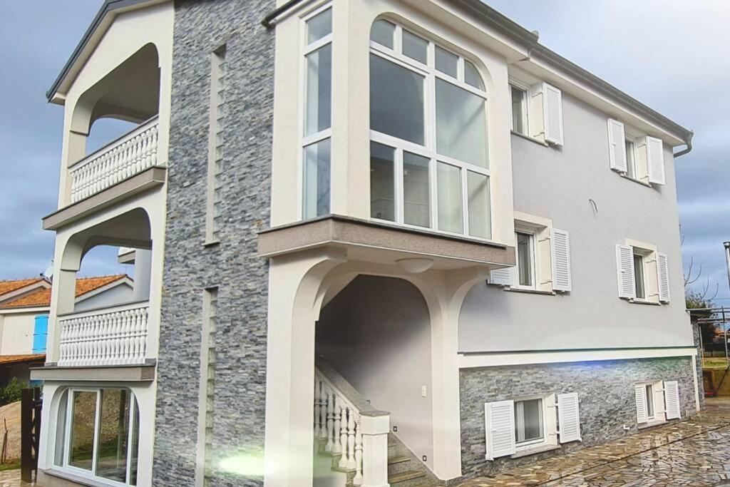 Mitros Apartment Малинска Экстерьер фото